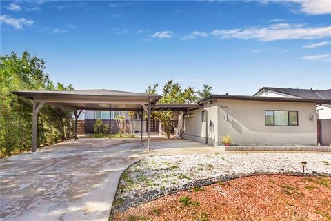 Photo of 6251 Aura, Tarzana, CA 91335 (MLS # SR25266137)