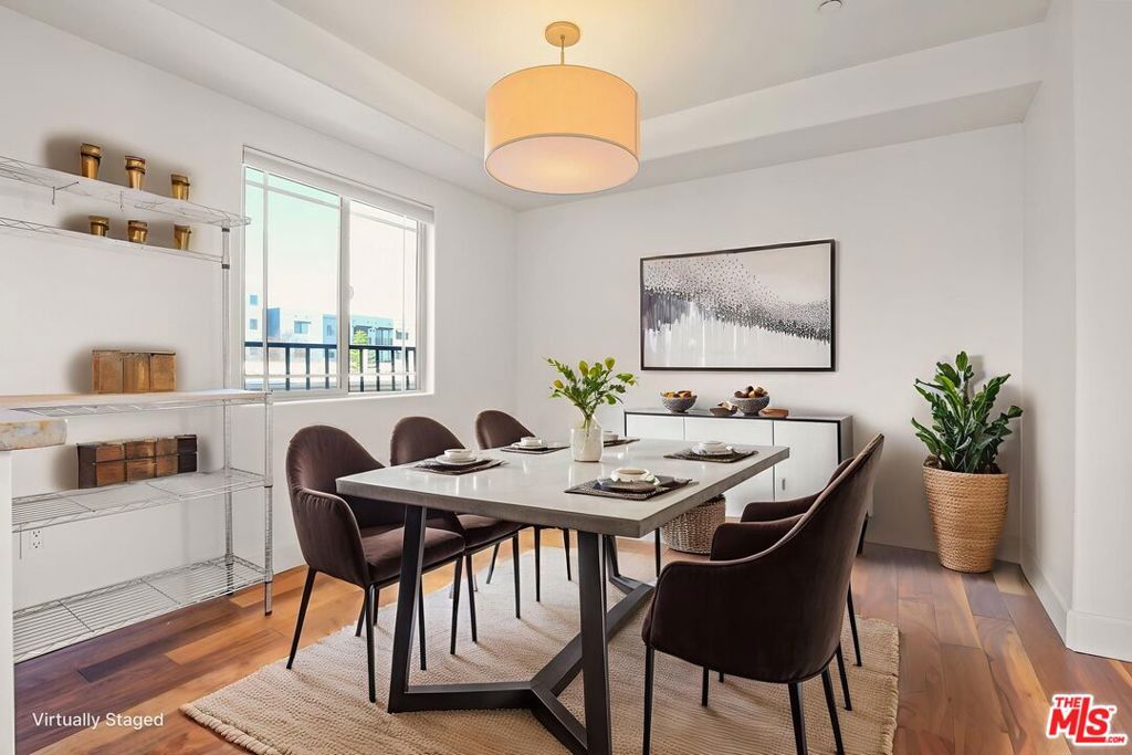 5315 Bellingham Avenue 203