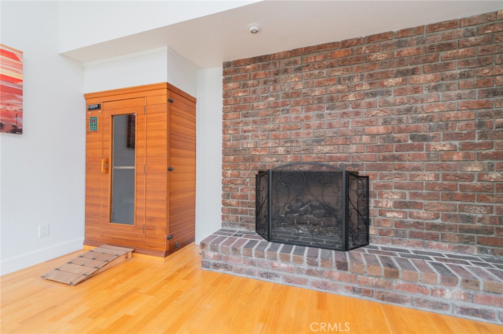 Crown Royale (CR) - Residential