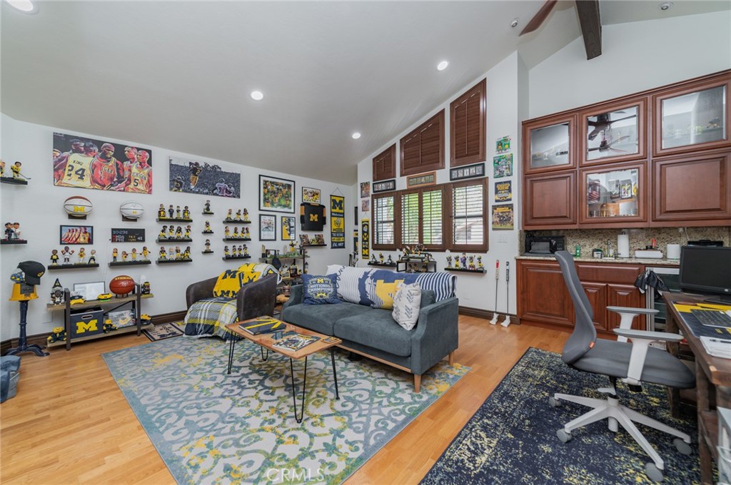 Crown Royale (CR) - Residential