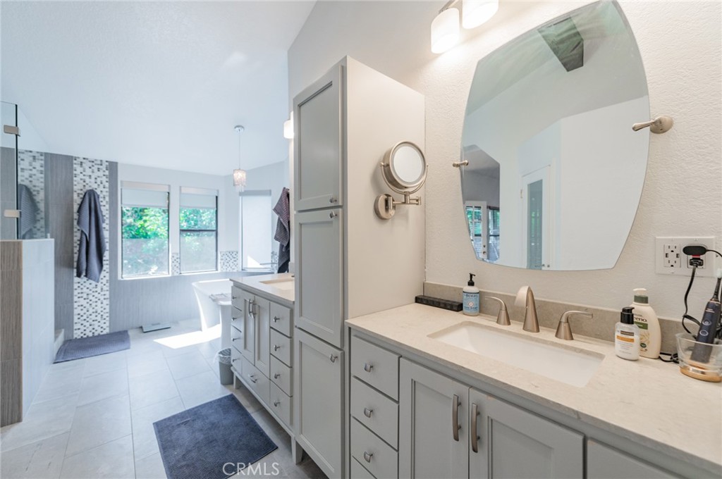 Crown Royale (CR) - Residential