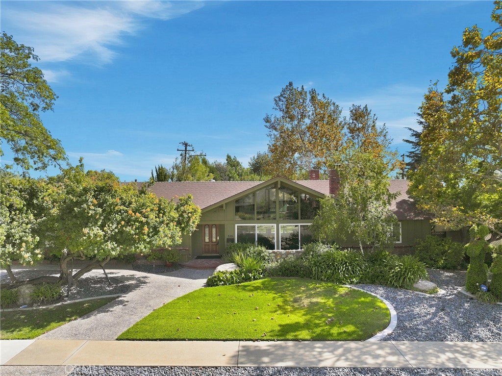 838 Maryhurst DR