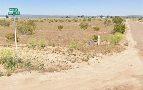 Photo of 0 Evelyn Avenue, California City, CA 93505 (MLS # HD25273693)