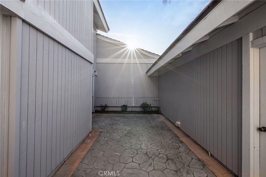 33922 Manta Court