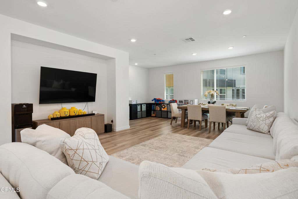 Photo of 27560 Sanctuary Court, Valencia, CA 91381 (MLS # P1-28195)