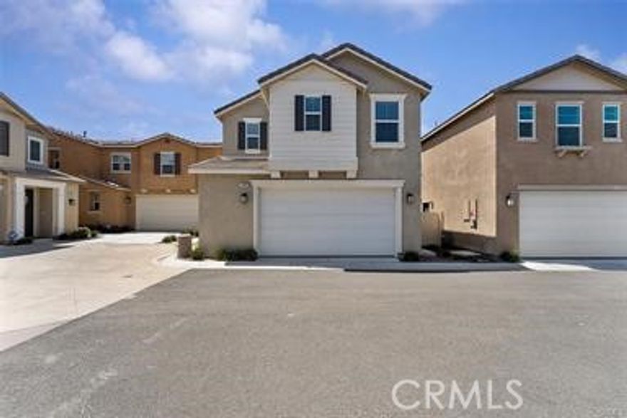 Beautiful Modern Home in Montara Sycamore Community Welcome to this stunning 3-bedroom, 2.5-bathroom home located in the desirable Montara Sycamore community, built in 2022. This modern residence features high ceilings and an open floor plan, creating a spacious and airy ambiance throughout. The stylish kitchen boasts the latest cabinetry, elegant quartz countertops with matching backsplash, and contemporary appliances—all complemented by a harmonious color palette that flows seamlessly through the living and kitchen areas. Enjoy a cozy private backyard, complete with a built-in BBQ and a tranquil personal retreat—perfect for entertaining or relaxing. The community offers exceptional amenities, including a pool, spa, BBQ area, playground, and outdoor exercise equipment. Conveniently located near shopping centers, popular restaurants, and major freeways, this home blends comfort, style, and convenience in one perfect package.