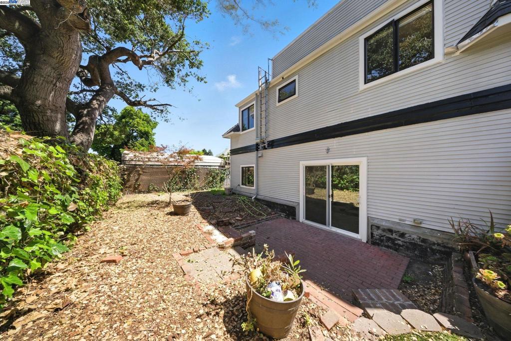ALAMEDA - Residential Income