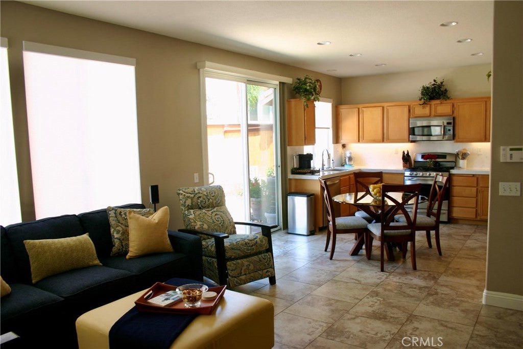 27 Tradition, Rancho Santa Margarita CA 92688 - Photo 6