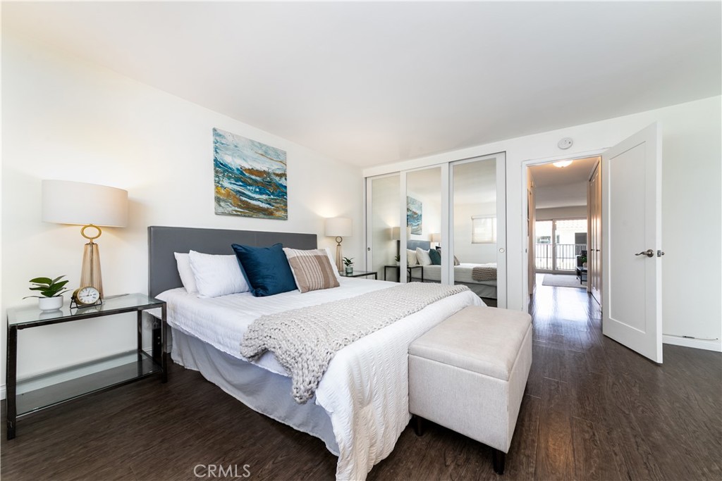 1720 Ardmore Avenue 212