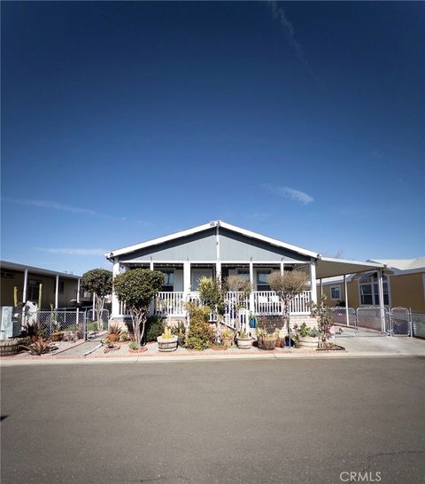 Photo of 20843 Waalew Rd. Rd, Apple Valley, CA 92307 (MLS # SR26027049)