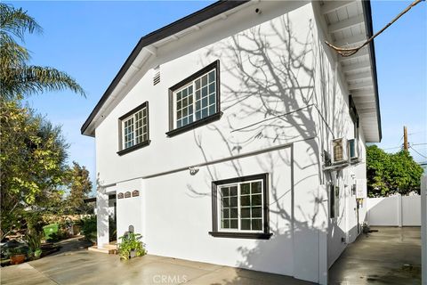 Photo of 8438 Gloria Avenue, North Hills, CA 91343 (MLS # SR26036393)