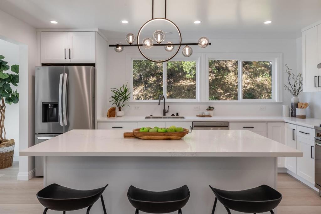 1315 Black Mountain Road