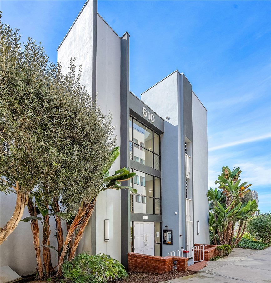 610 #214 The Village