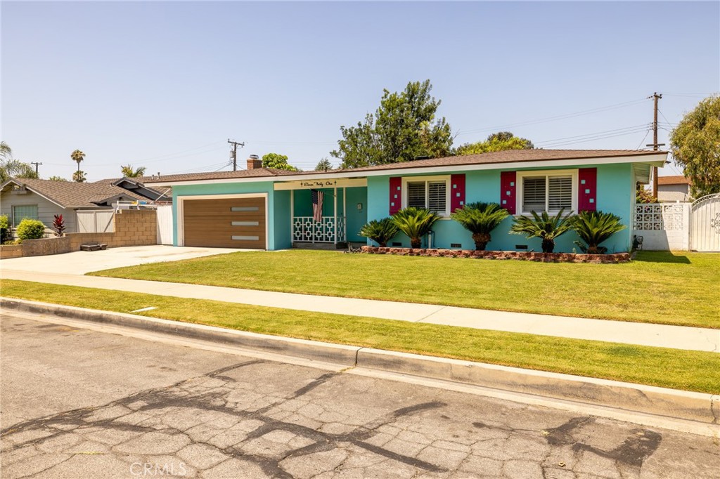 1131 N Whittier Street