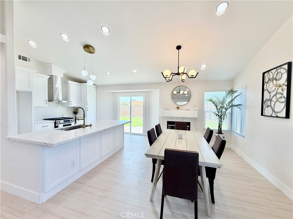 1421 Wildflower Street