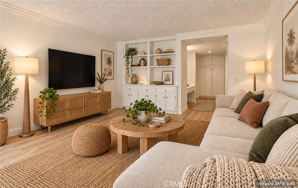 1110 W 10th Street 104
