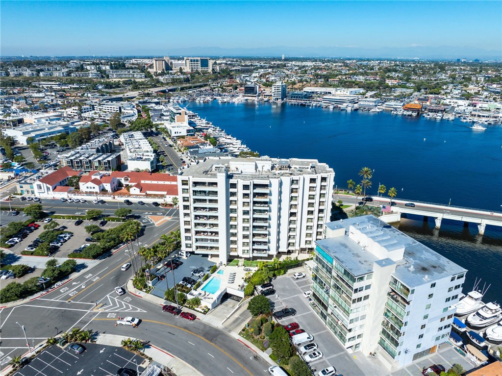 Lido Building (#601) (L601) - Residential Lease