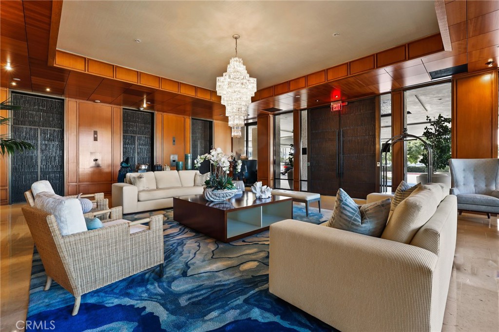 Lido Building (#601) (L601) - Residential Lease