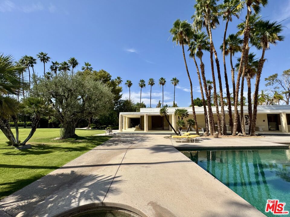 Tamarisk Country Club - Residential