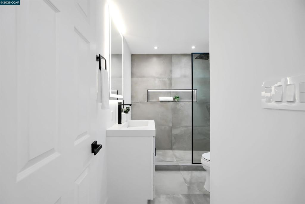 WOODSIDE GLEN - Residential