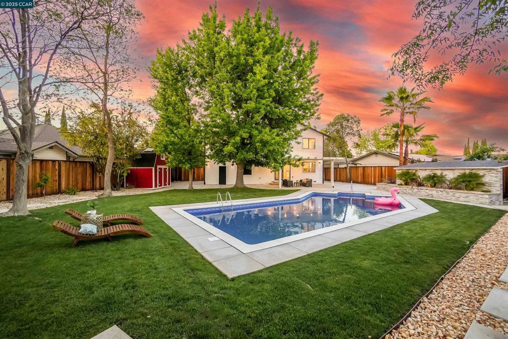 WOODSIDE GLEN - Residential