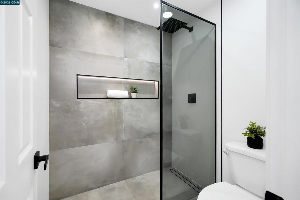 WOODSIDE GLEN - Residential