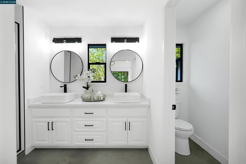 WOODSIDE GLEN - Residential