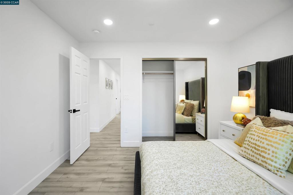 WOODSIDE GLEN - Residential