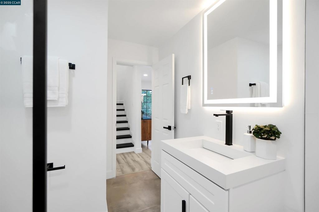 WOODSIDE GLEN - Residential