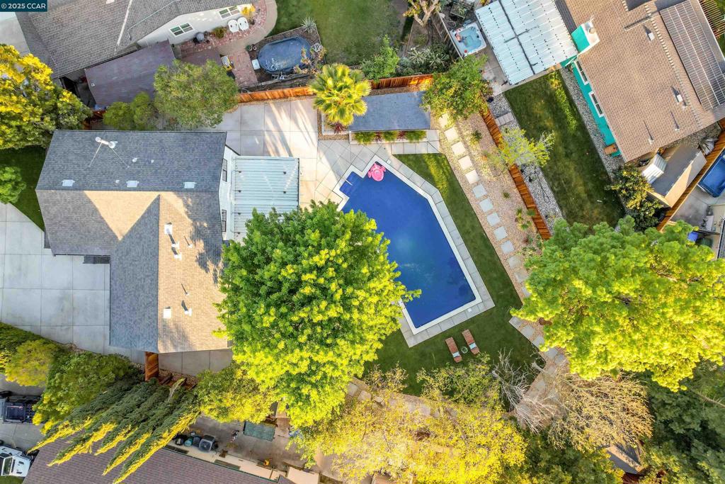 WOODSIDE GLEN - Residential