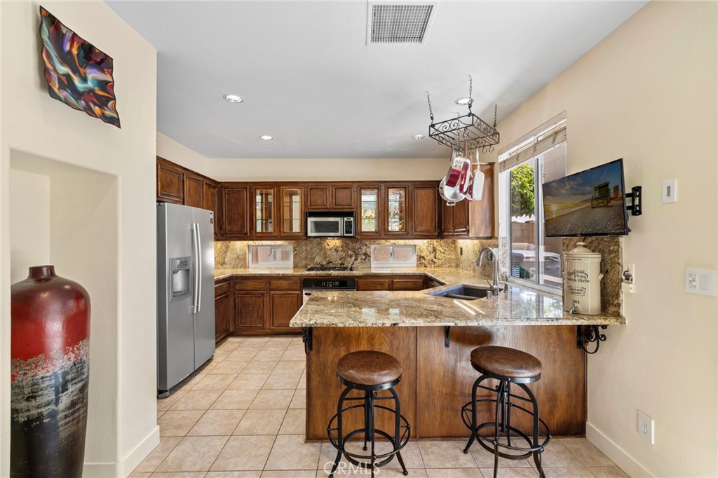 74 Colony Way