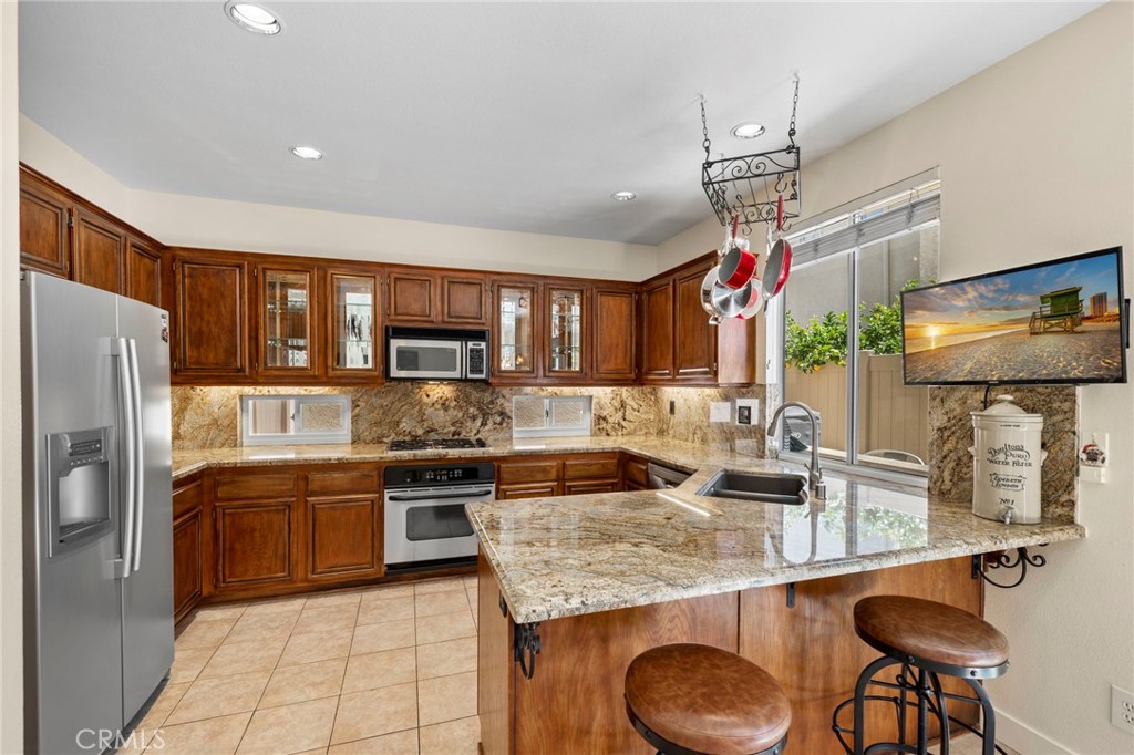 74 Colony Way