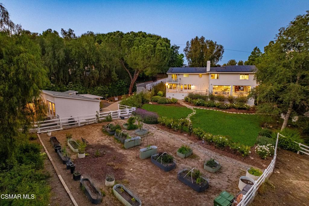 5709 Fairview Place