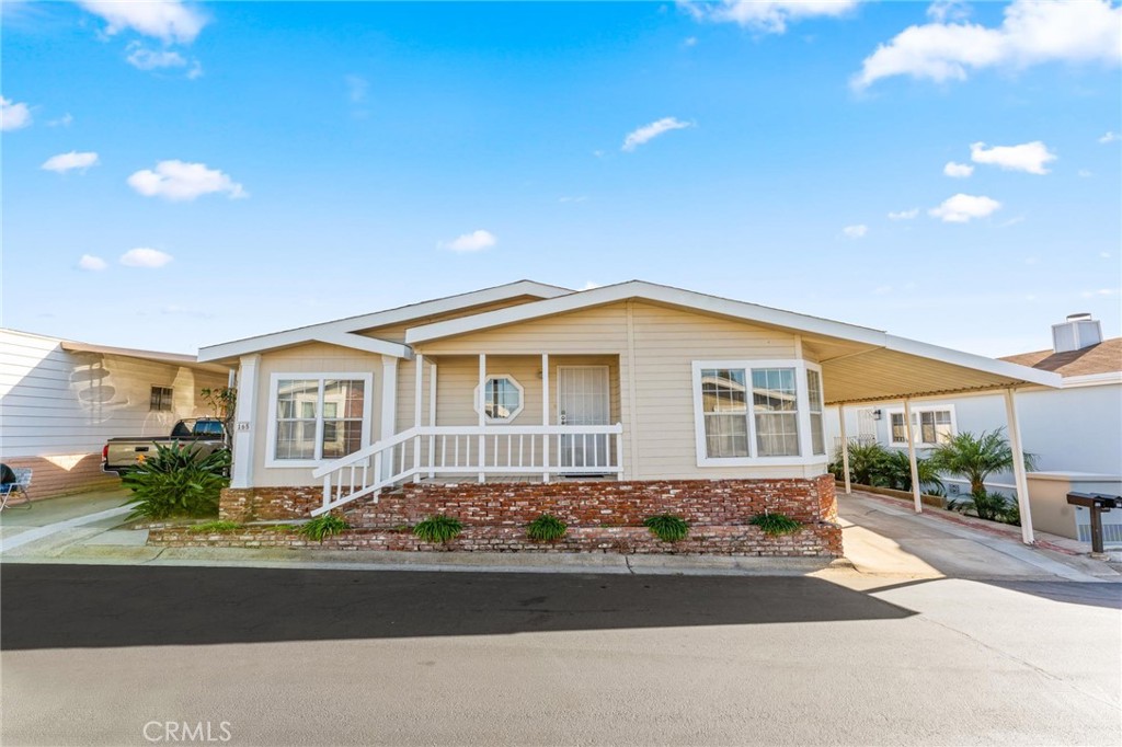 23301 Ridge Route 165