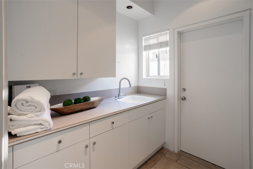Irvine Terrace (IRVT) - Residential