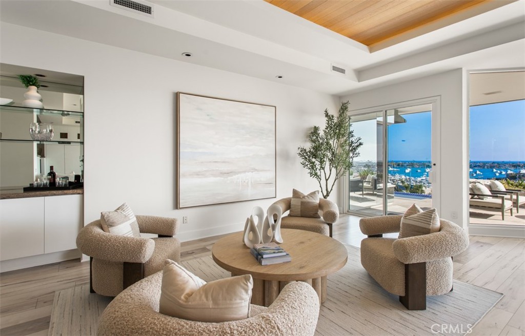 Irvine Terrace (IRVT) - Residential
