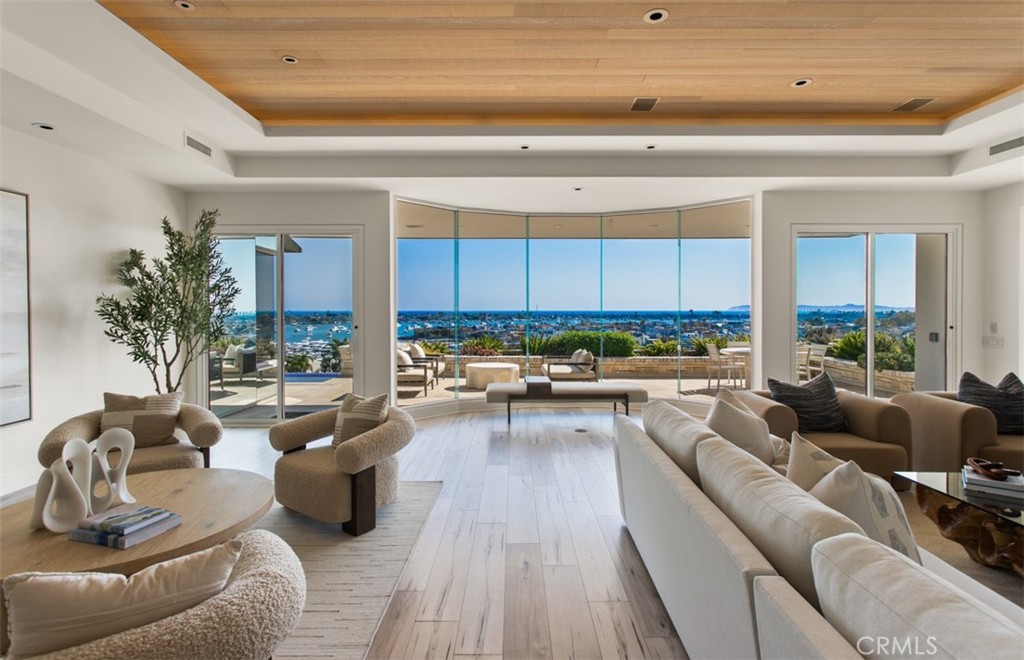 Irvine Terrace (IRVT) - Residential