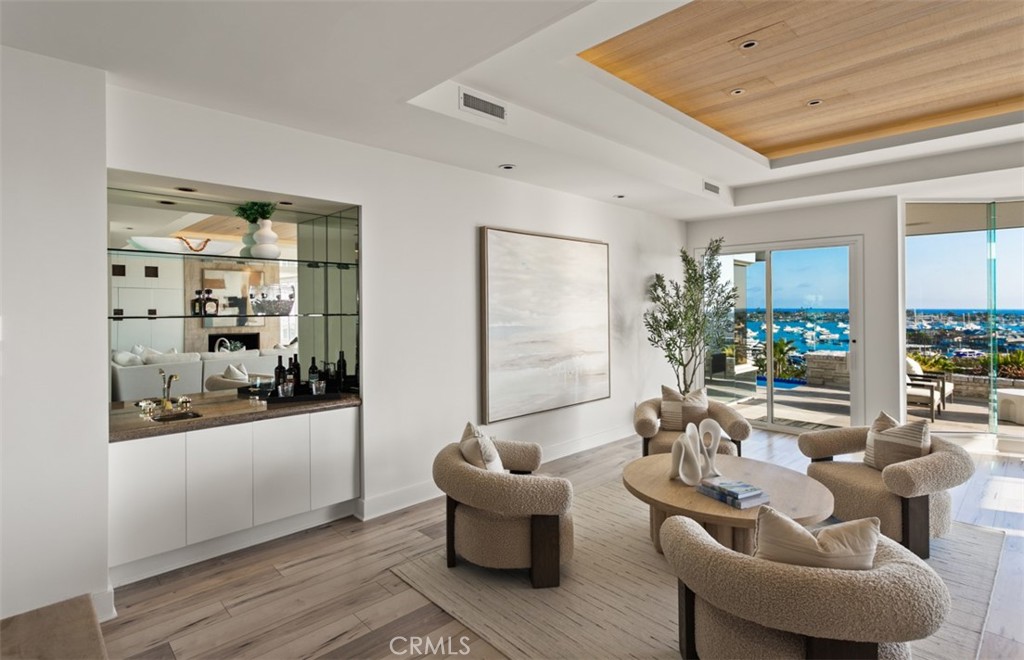 Irvine Terrace (IRVT) - Residential