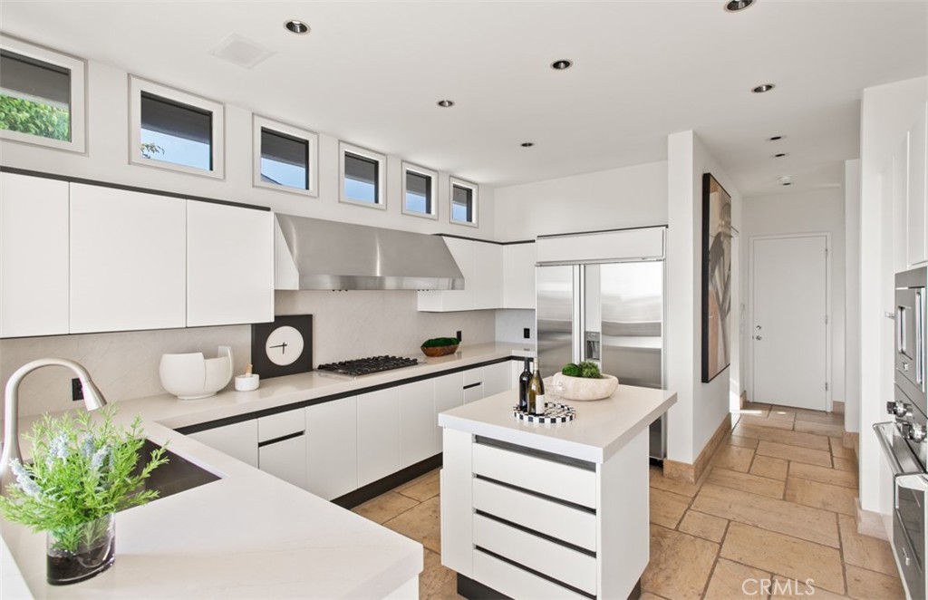 Irvine Terrace (IRVT) - Residential