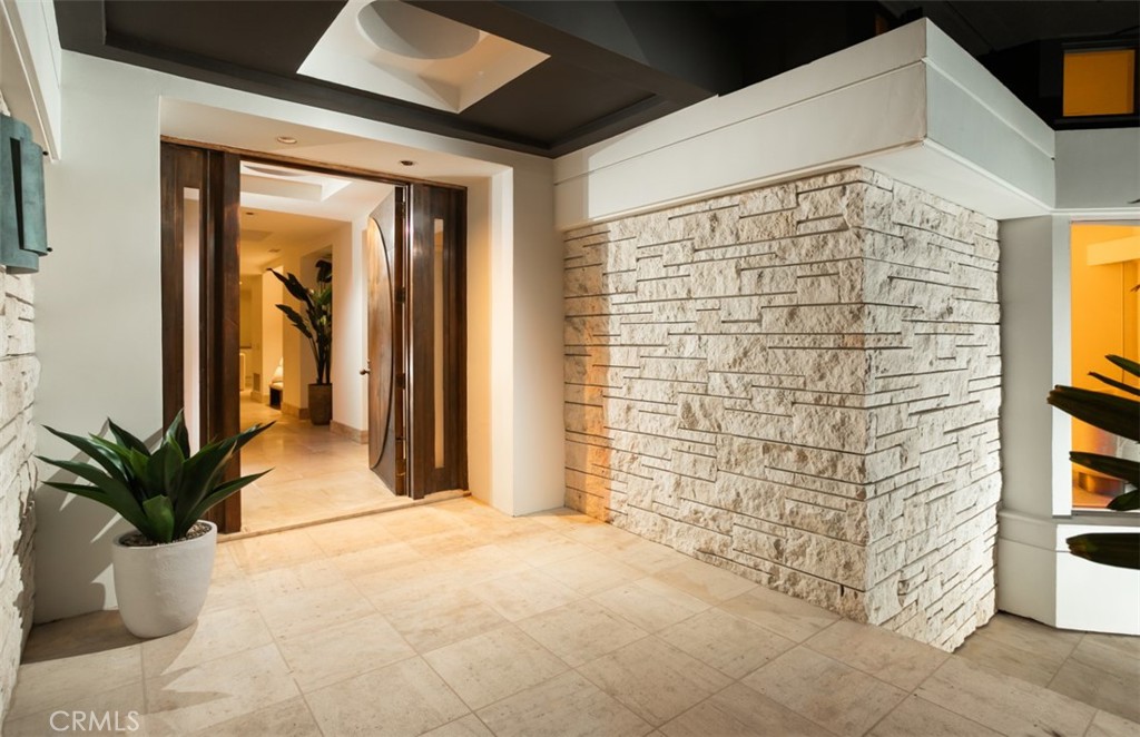 Irvine Terrace (IRVT) - Residential