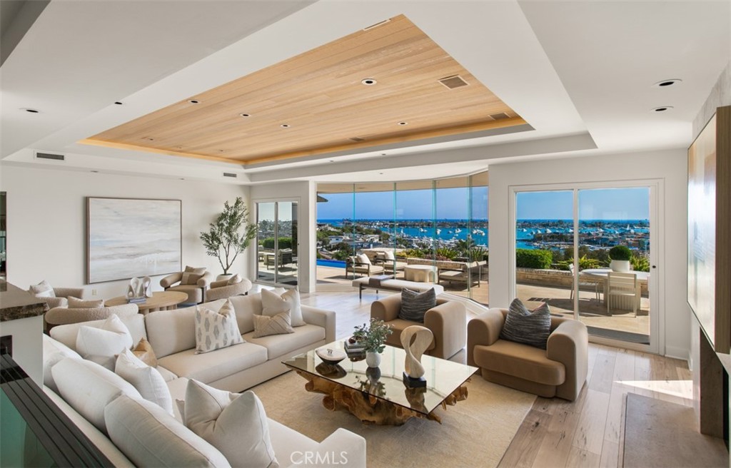 Irvine Terrace (IRVT) - Residential