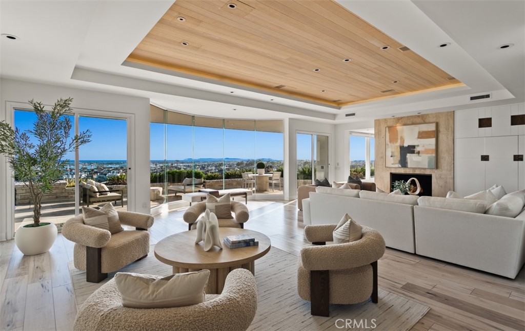 Irvine Terrace (IRVT) - Residential