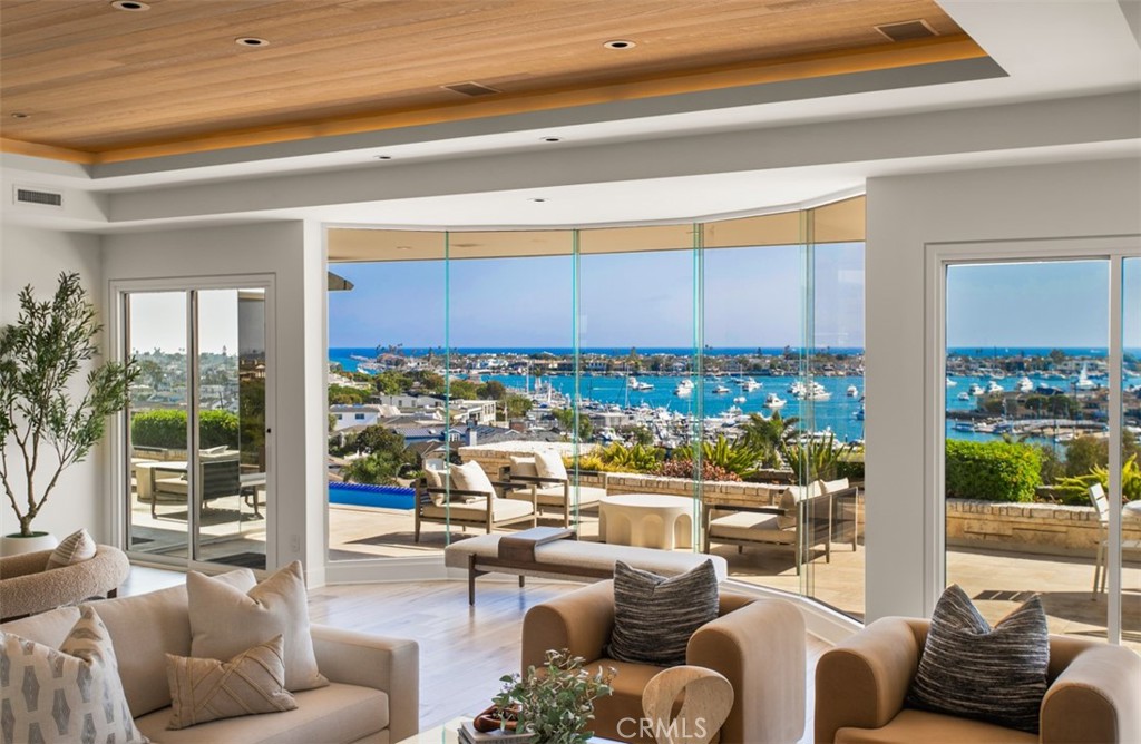 Irvine Terrace (IRVT) - Residential