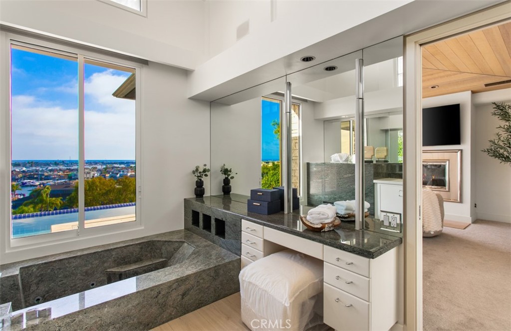 Irvine Terrace (IRVT) - Residential