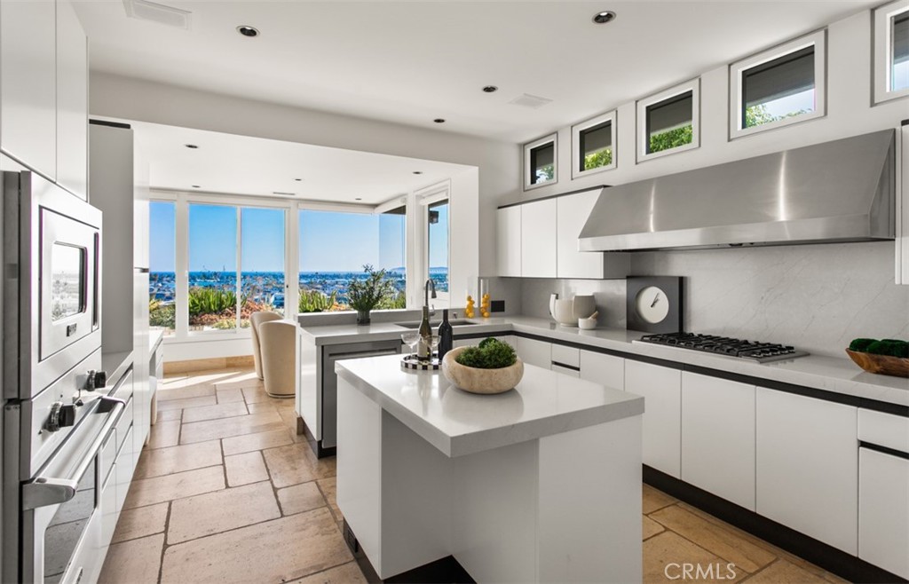 Irvine Terrace (IRVT) - Residential