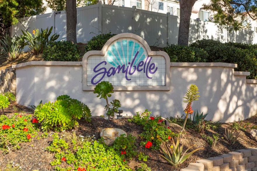Furnished Private Master Suite – in East Chula Vista Townhome. Spacious and fully furnished private master suite available in the highly desirable Rancho del Rey neighborhood! Located in the peaceful and family-friendly Sanibelle community, this home offers the perfect balance of comfort, privacy, and convenience. The suite comes with ample space, modern furnishings, and a serene atmosphere, making it ideal for working professionals or students. 1 or 2 occupants are allowed, Rent includes all utilities and internet. Enjoy the convenience of being just minutes from the 805 freeway (E Street exit), only 3.4 miles from the Gaylord Resort, and right across the street from a shopping center with dining, groceries, and daily essentials. Community amenities include a sparkling pool and hot tub. You’ll love the quiet surroundings, safe neighborhood, and easy access to everything East Chula Vista has to offer.