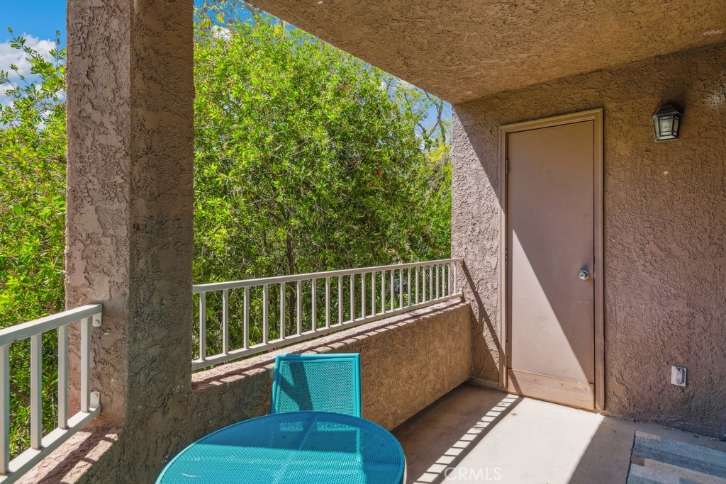 2500 San Gabriel Way 202