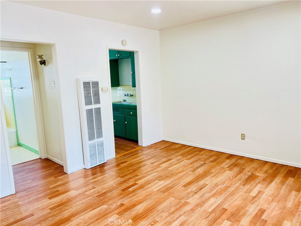 122 Elm Avenue 10