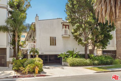 Photo of 11650 Mayfield Avenue #3, Los Angeles, CA 90049 (MLS # 26807563)