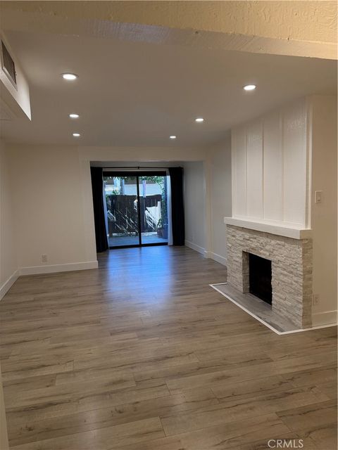 Photo of 6275 Canoga Avenue #62, Woodland Hills, CA 91367 (MLS # SR26035840)